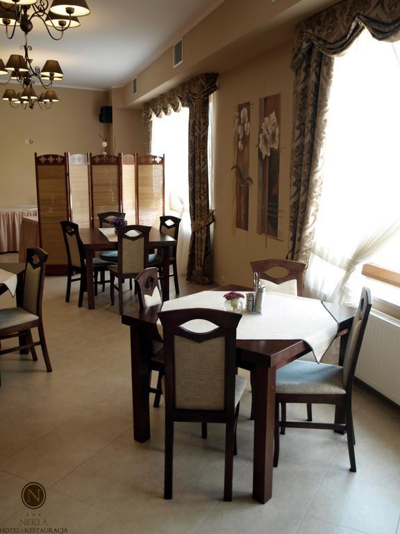 Hotel Nekla Buitenkant foto